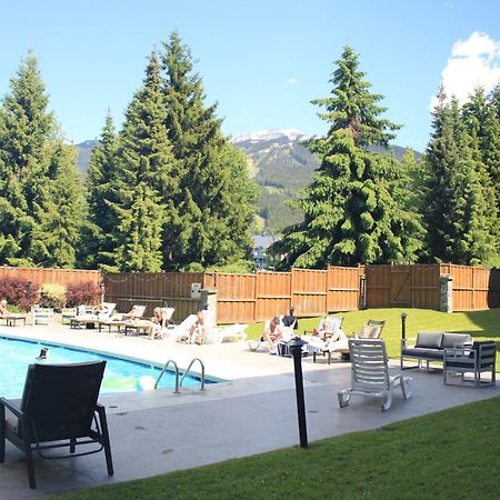 Spring Summer Special Cascade Lodge Suite Wifi 2 Hot Tubs Pool Gym Sauna Ski & Bike Storage Room วิสต์เลอร์ ภายนอก รูปภาพ