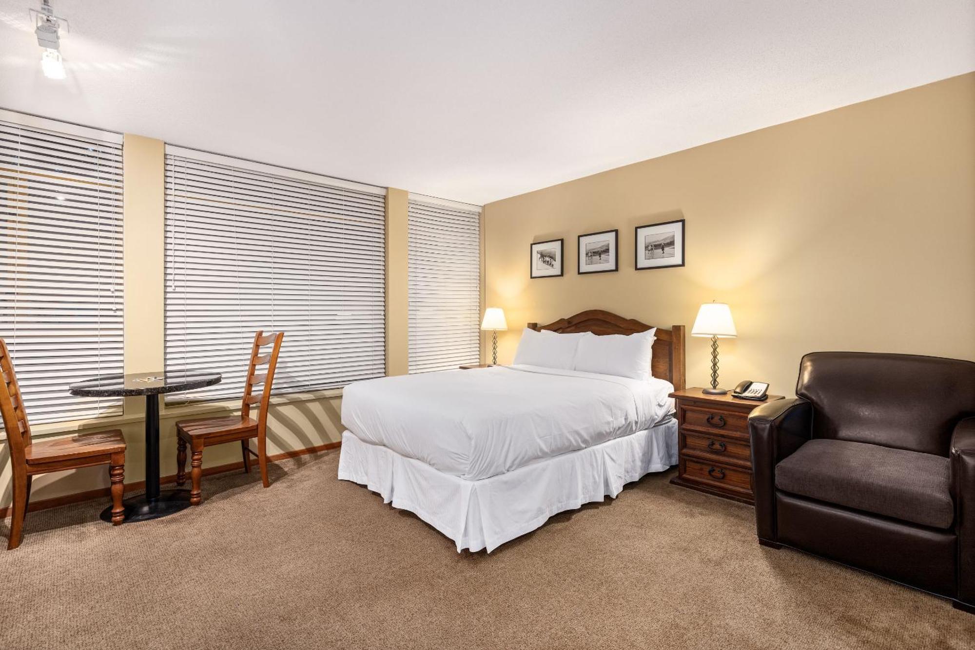 Spring Summer Special Cascade Lodge Suite Wifi 2 Hot Tubs Pool Gym Sauna Ski & Bike Storage Room วิสต์เลอร์ ภายนอก รูปภาพ